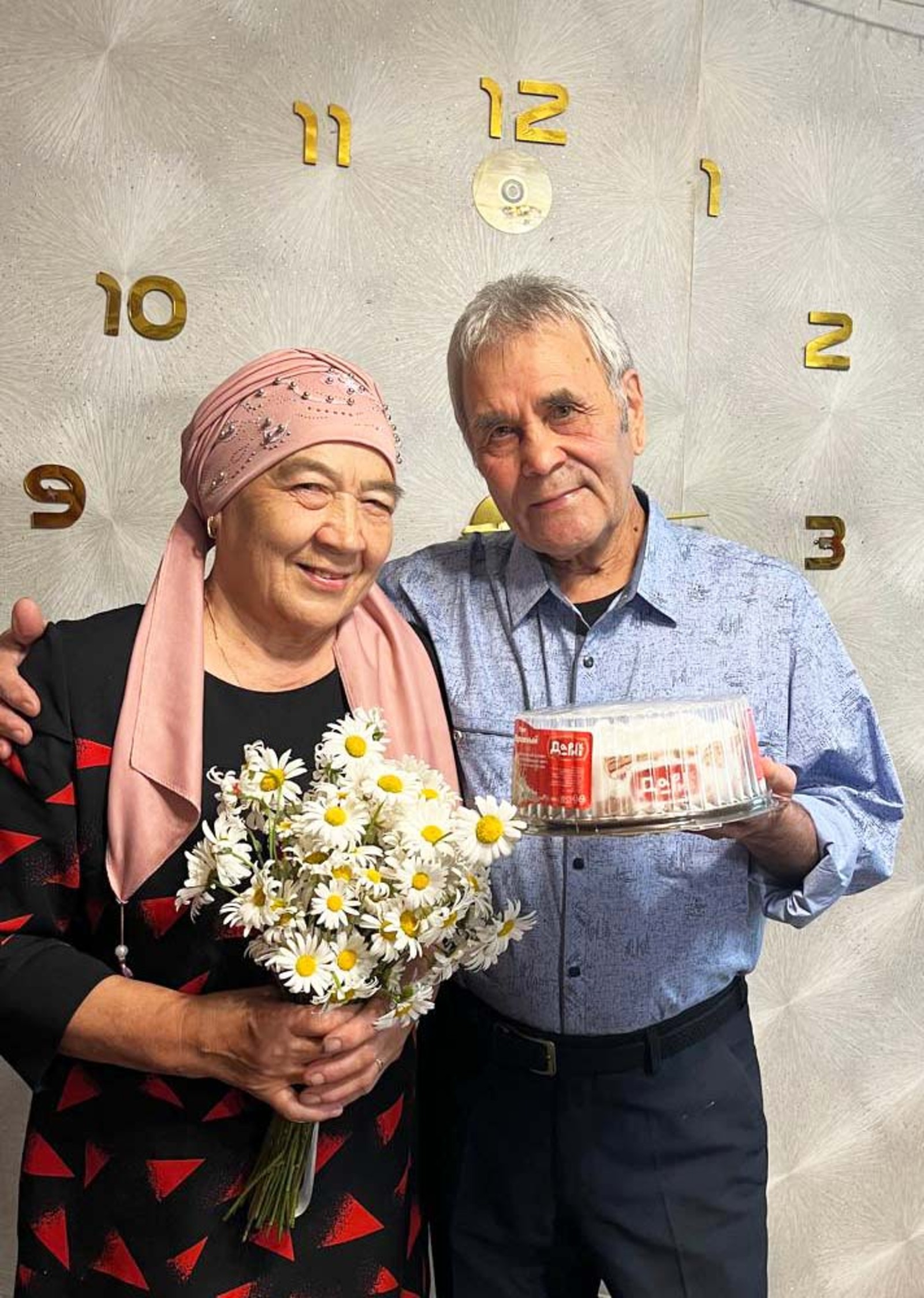 Ярты быуат мөхәббәт, изгелек һәм илһам нурында