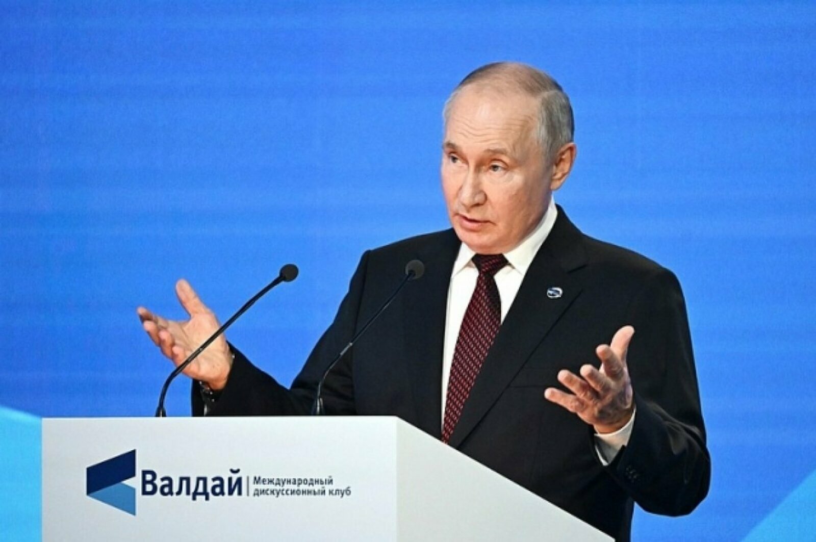 Владимир Путин: "Дәүләт йөкләмәләрҙе тулыһынса үтәй"