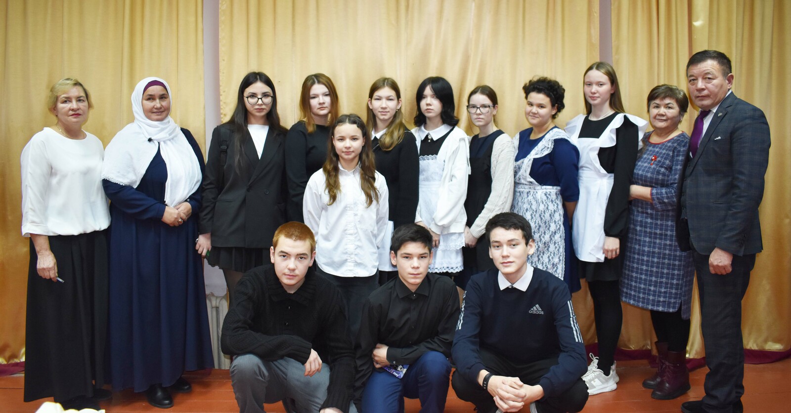 Әҙәби осрашыу